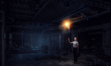 Onun fikirlerini çok parlak. Karışık teknik