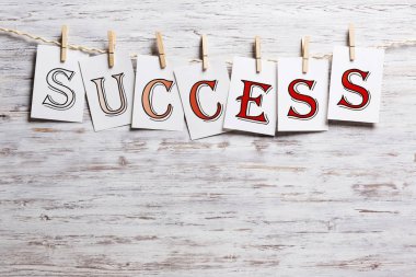 Klibin üzerine kağıt levha. Karışık teknik