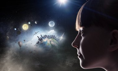 Parlak fikirler kafasının içinde. Karışık teknik