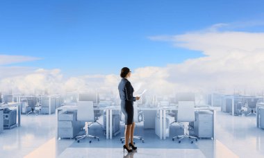 Açık plan ofisleri. Karışık teknik