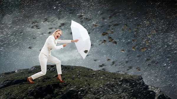 Bu meydan kadar güçlü. Karışık teknik