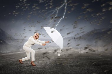 Bu meydan kadar güçlü. Karışık teknik