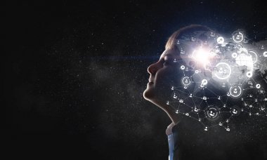 Parlak fikirler kafasında. Karışık teknik