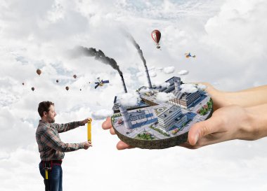 Onun yeni geliştirme projesi. Karışık teknik