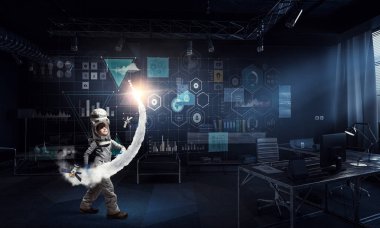 Uzay inceleyeceksiniz. Karışık teknik