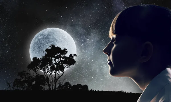 Bu büyük dünya keşfetmek. Karışık teknik