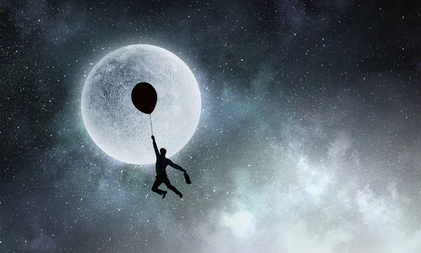 Uçmak istiyorum. Karışık teknik