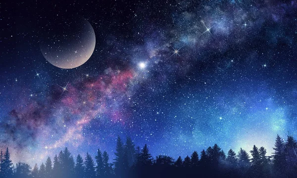 Yıldızlı gökyüzü ve ay. Karışık teknik