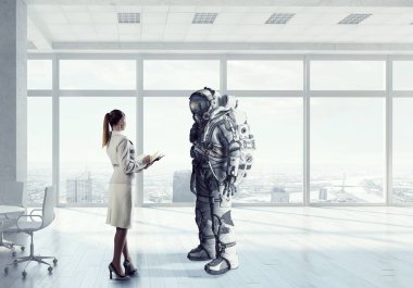 Uzay elbisesi tasarımı bilim adamları. Karışık teknik