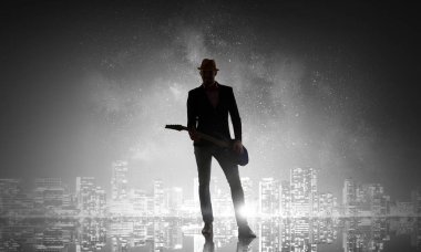 Gitar rock adam. Karışık teknik