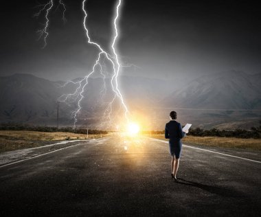 Karşı karşıya olduğu zorluklar ve sorunları