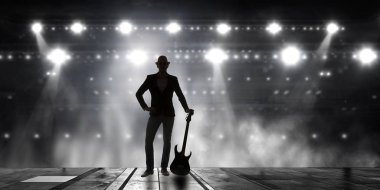 Gitar rock adam. Karışık teknik