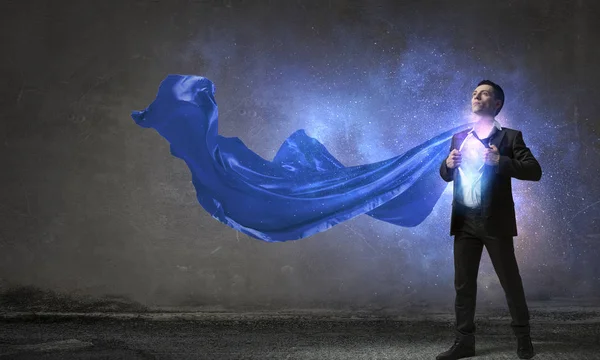 Süper yeteneğine sahiptir. Karışık teknik