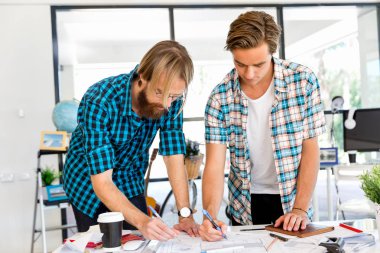 Masada iki Ofis çalışanları