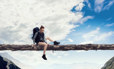 Genç ve güzel yolcu. Karışık teknik