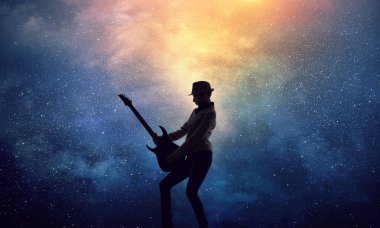 Rock gitar kızla. Karışık teknik