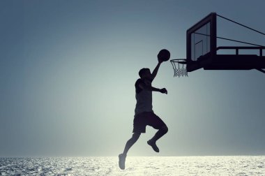 Oyun zamanı geldi. Karışık teknik