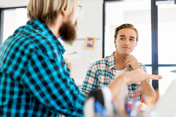 Masada iki Ofis çalışanları