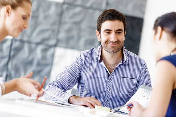 Business people in modern office — Stock Photo, Image