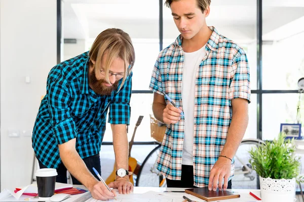 Masada iki Ofis çalışanları