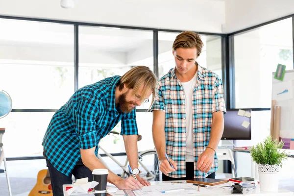 Masada iki Ofis çalışanları