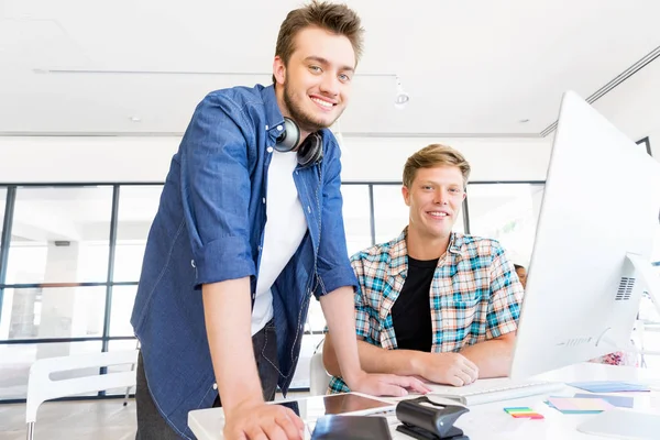 Masada iki Ofis çalışanları