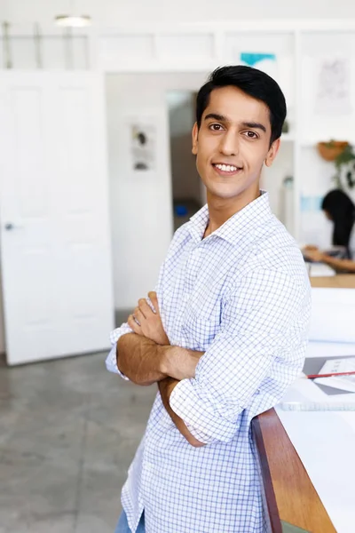 Genç adam mimar ofis