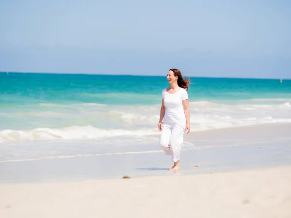 Belle journée sur la plage — Photo