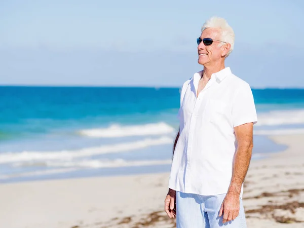 Relaxing at sea — Stock Photo, Image