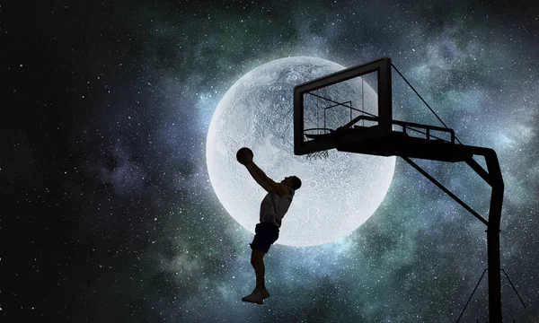 Oyun zamanı geldi. Karışık teknik