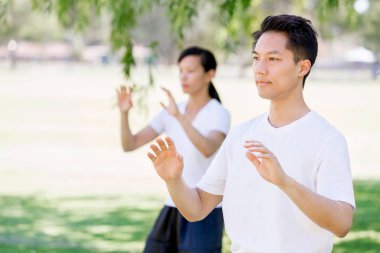 İnsanlar Park Thai chi
