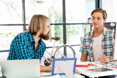 Masada iki Ofis çalışanları