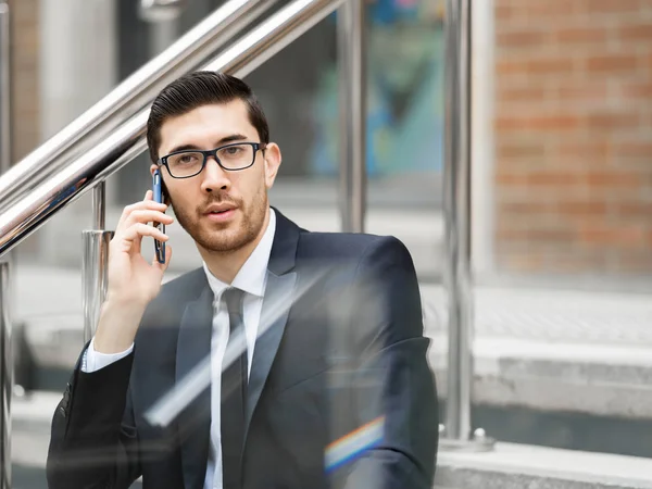 Portrait of handsome businessman outdoor — Stock Photo, Image