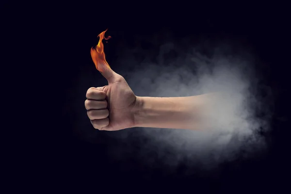 Oheň v jeho rukou — Stock fotografie