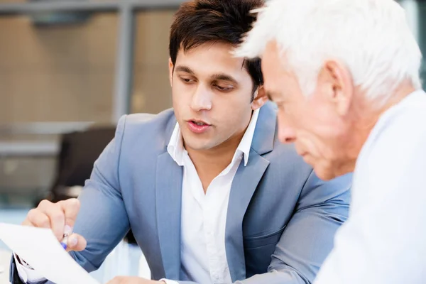 Discussie is de manier om oplossing — Stockfoto