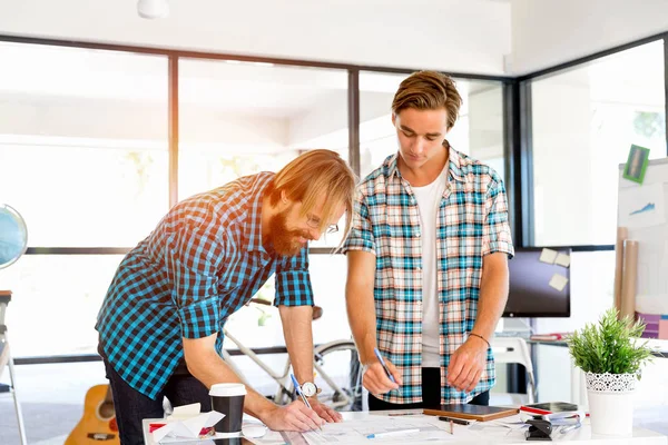 Masada iki Ofis çalışanları