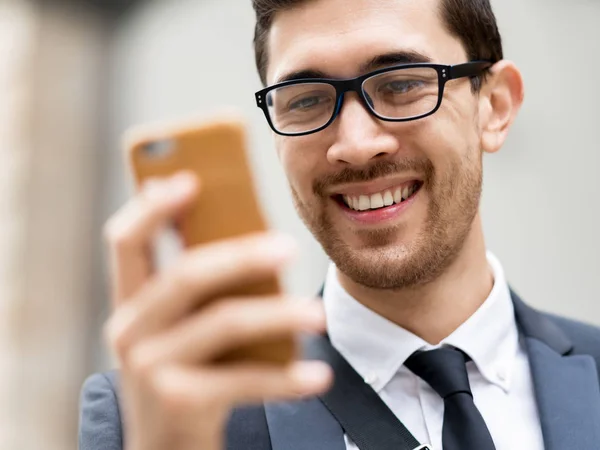 Portrait of handsome businessman outdoor — Stock Photo, Image