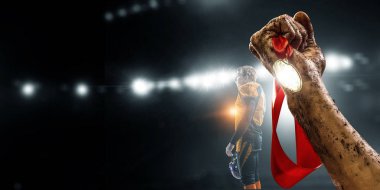 Büyük zaferini kutluyor. Karışık teknik