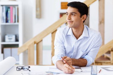 Genç adam mimar ofis