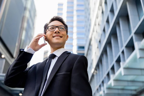 Ich bin immer in Kontakt mit meinem Unternehmen — Stockfoto