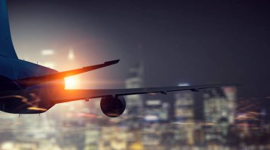 Uçak gökyüzünde. Karışık teknik