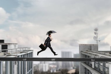 Korkusuz işadamı üstesinden zorluk. Karışık teknik