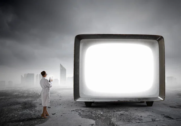 Velho monitor de TV. Meios mistos — Fotografia de Stock