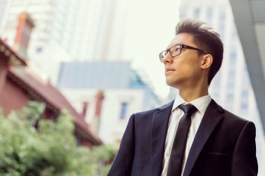 Benim iş konusunda ciddi