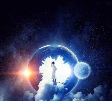 Kocaman bizim dünya. Karışık teknik