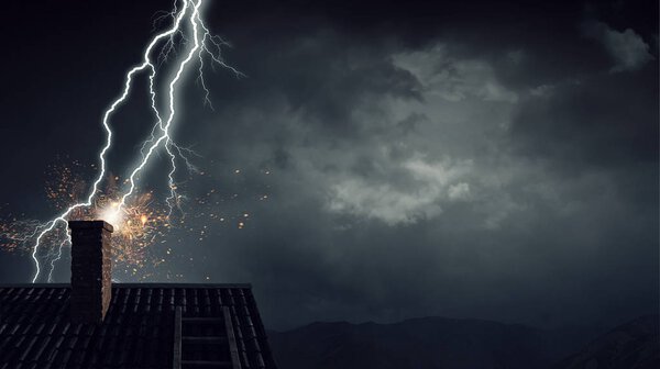 Драматический фон погоды. Смешанные медиа
