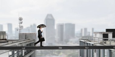 Korkusuz işadamı üstesinden zorluk. Karışık teknik
