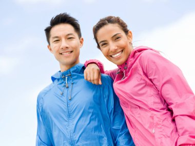 Ayakta Plajı'nda genç Çift