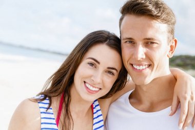 plaj romantik genç Çift