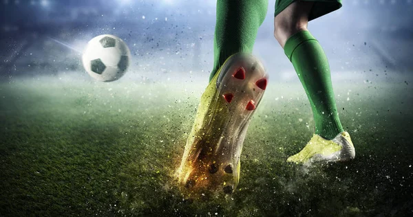 Voetbal doel moment. Mixed media — Stockfoto